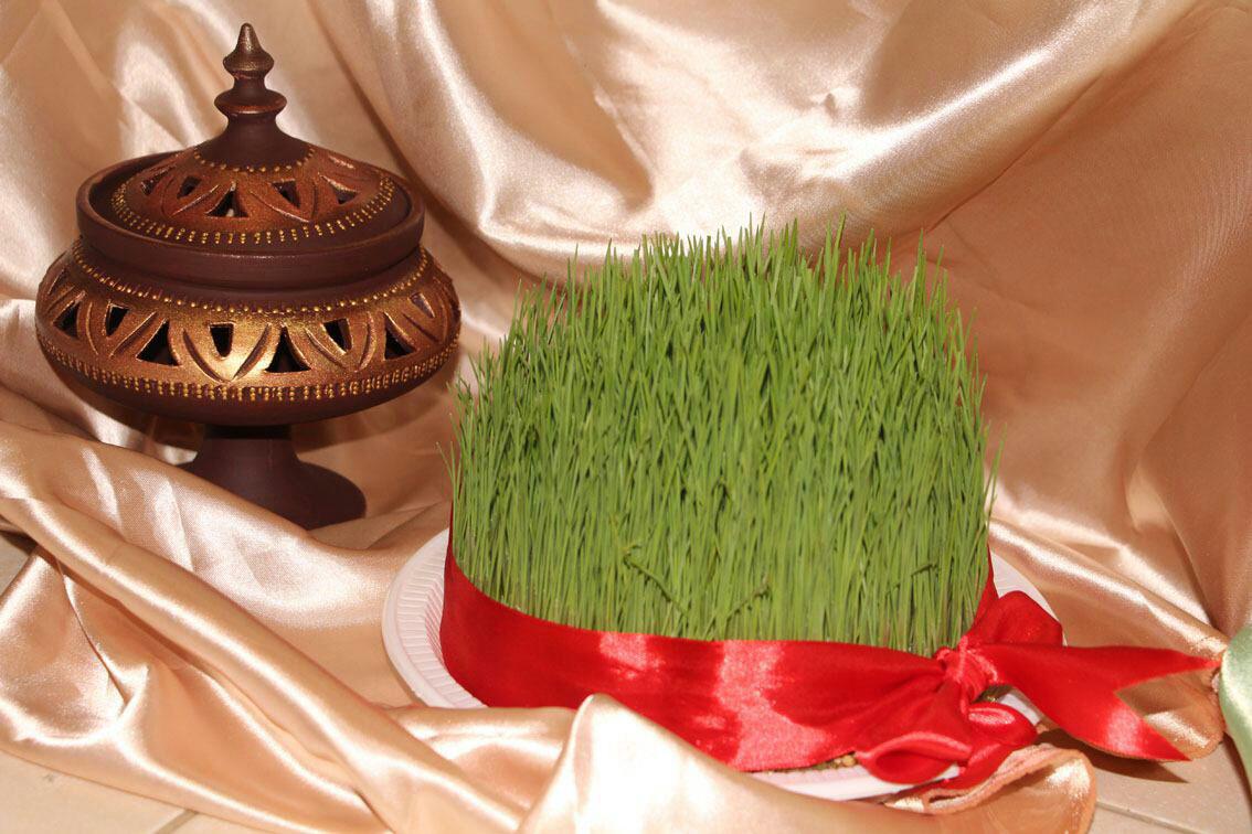 آجیل خوری 